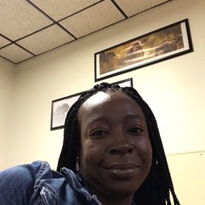 Meet your Posher, Lonya